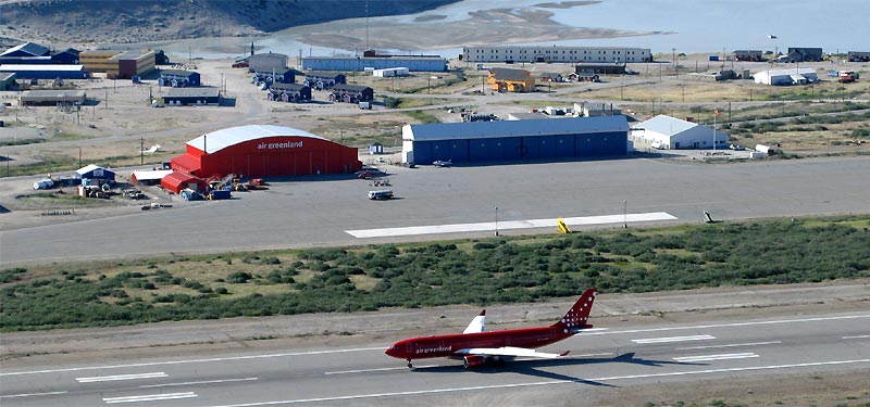 Airbus der Air Greenland bei der Landung