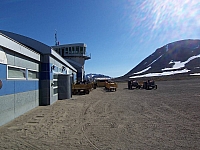 09-kulusuk-terminal